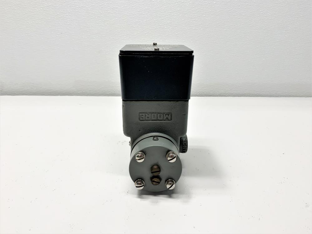 Moore 77-8 Transducer with Devar 18-150-1 Electric to Air Converter